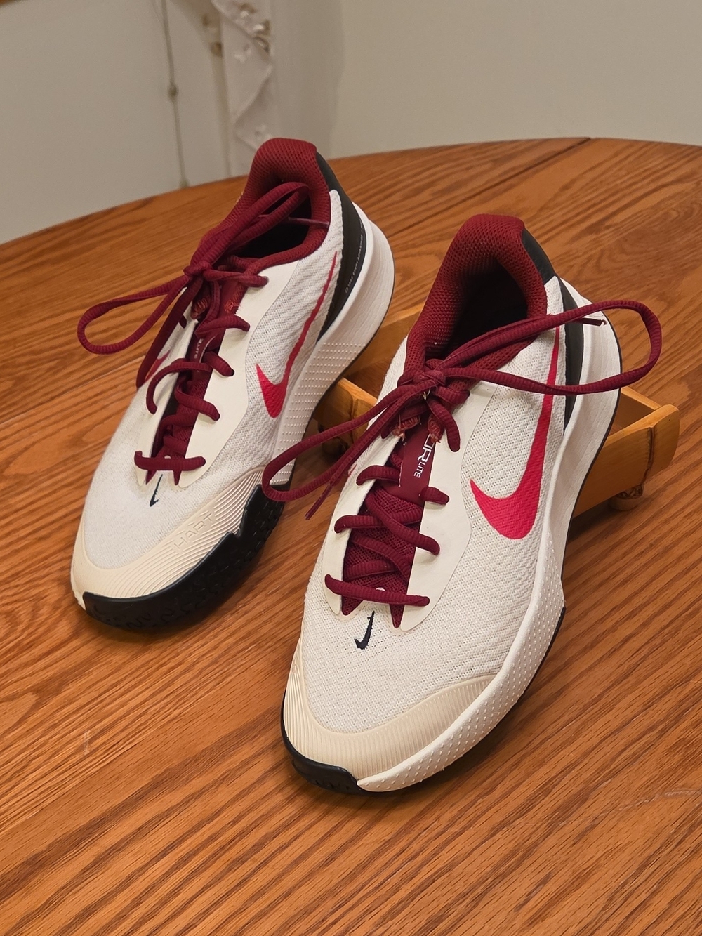 Nike NikeCourt Vapor Lite 3 HC Men’s Low Top Lace-Up Mesh Sneakers 7 FZ2156